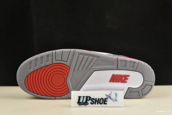 Red DN3707-160 Fire Retro (2022) 3 Jordan 0819
